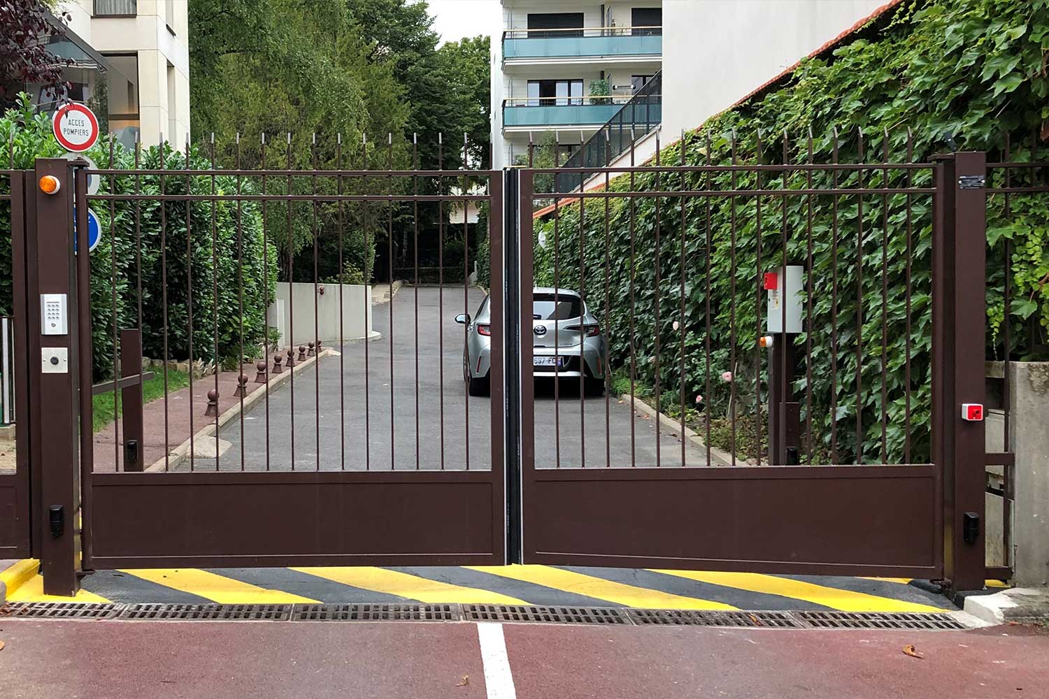 SERFA-PORTAIL-BATTANT-2-VANTAUX | SERFA 1982