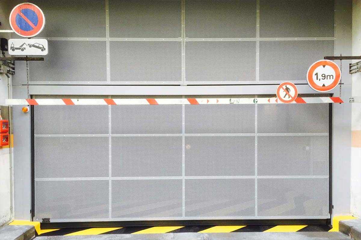 Porte automatique SERFA - Différentes portes automatiques entretien et maintenance en copropriété